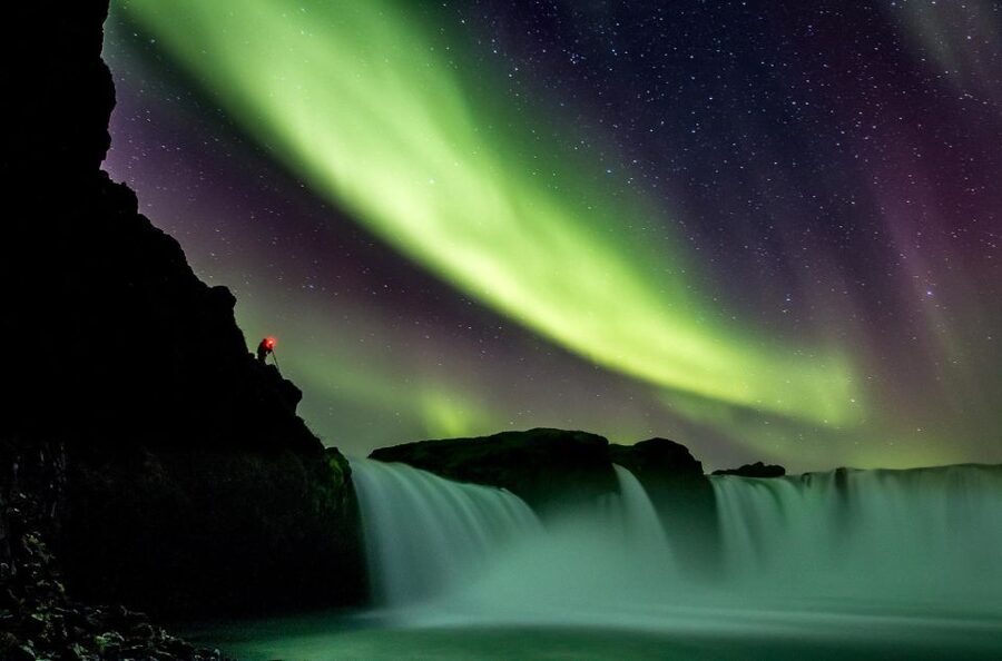 Akureyri: Northern Lights Photography Tour - Small group perks: why up to 15 matters at night