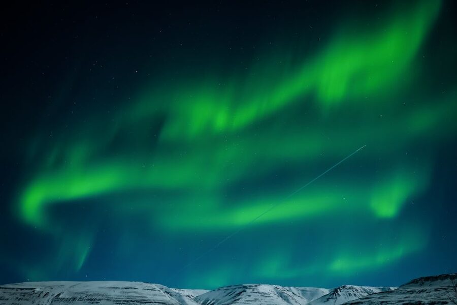 Akureyri: Northern Lights Photography Tour - Transportation, WiFi, and drop-offs from Akureyri: convenience that adds value