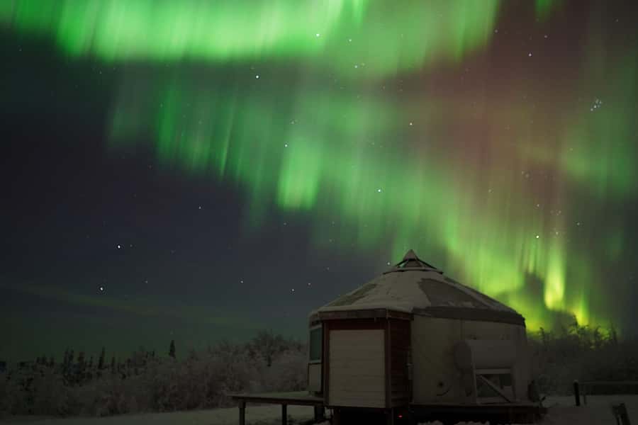 Alaskan Northern Lights/Aurora Borealis Lodges - How the 5-hour viewing window actually feels