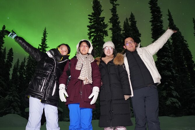 Amazing Aurora Chasing Experience. - The 9:00 PM Rhythm: Pickup, Wait, and Why the Night Can Run Longer