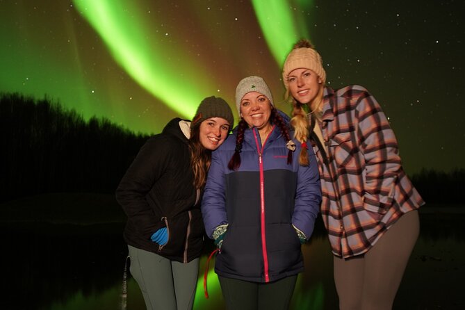 Amazing Aurora Chasing Experience. - Bonfire, Coffee, and Small Comforts That Keep You Outside