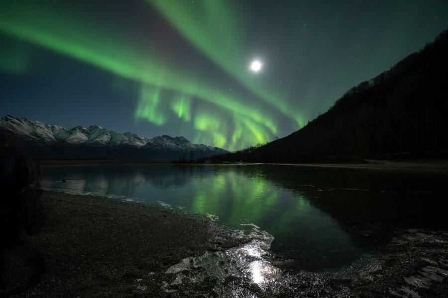Anchorage: Aurora Borealis Northern Lights Photography Tour - Finding the right spot: snowy peaks and state-park dark skies