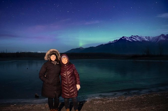 Anchorage Aurora Tour and Northern Lights Photo - Staying Warm and Safe While You Chase the Sky