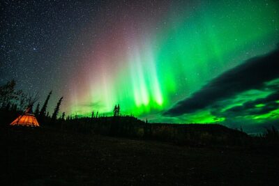 Arctic Day: Aurora Viewing Tour | late night - AuroraCentre at Arctic Range Adventure: your warm base before the chase