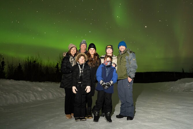 Aurora Chasing Tour With Free Photography Service - Small group energy: why max 14 feels better at night