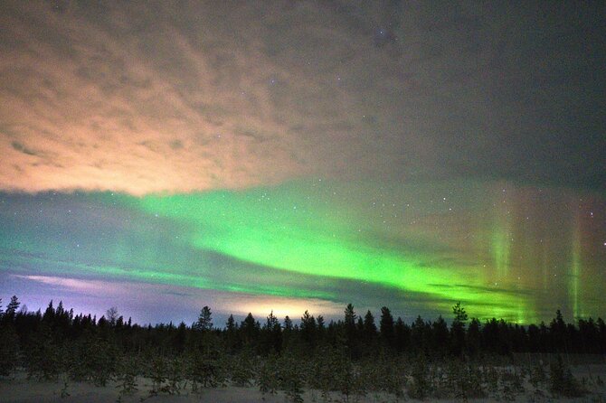 AURORA DAİLY Northern Lights Safari Tour 8 Guests with PİCKUP - Comfort in the cold: thermal suit, hot drinks, snacks, and the bonfire break