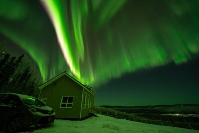 Aurora Glass House – Northern Lights and Photos at Cleary Summit - Drinks, snacks, and comfort details that actually matter at 1 AM
