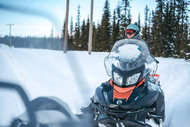 Aurora Hunt on Snowmobile - small groups - What you get in the winter kit: gear that actually keeps you comfortable