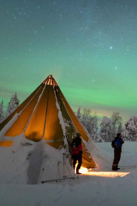 Auroras Northern Lights in Saariselka - What the aurora experts actually do for you (and why it helps)