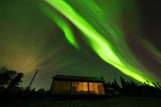Cleary Summit Aurora Glass House Luxury Northern Lights Tour - What’s included (and why it matters): warmth, snacks, photos, and air-conditioning