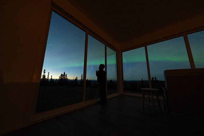 Cleary Summit Aurora Glass House Luxury Northern Lights Tour - Northern Lights reality check: set expectations without killing the fun