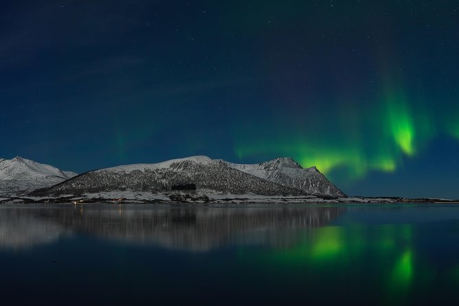 eBike Northern Lights tour by the bonfire - Ausvika Beach by bonfire: the 8 km ride and the warm pause