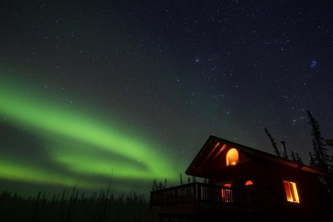 Fairbanks Northern Lights Tour - Fairbanks Aurora at 9:00 pm: timing that follows the sky