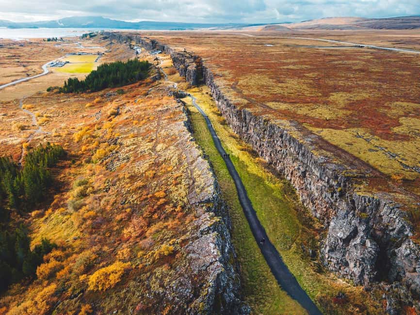 From Reykjavik: 3-Day Northern Lights Hunt & Glacier Lagoon - Price and value: what $1,047 includes (and what you’ll likely add)