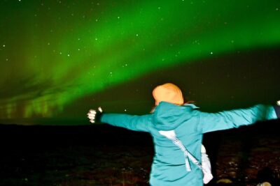 From Reykjavik 4x4 Minibus Northern Lights with Photo and Cocoa - From Reykjavik pickup to the viewing run: how the night starts