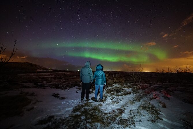 From Reykjavík: Evening Lava Tunnel Tour and Northern Lights Tour - How the caving guide makes geology click