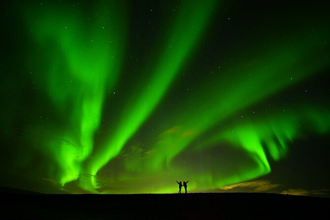 From Reykjavík: Evening Lava Tunnel Tour and Northern Lights Tour - Northern lights hunting: forecasts, leaving the city glow, and photo help