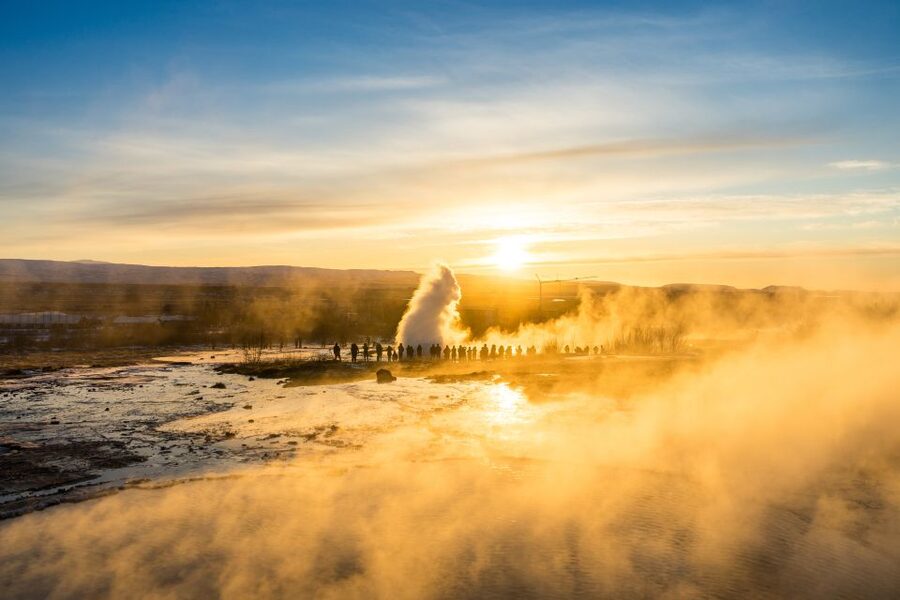 From Reykjavík: Golden Circle & Northern Lights Combo - Northern Lights pickup times: the schedule depends on the season