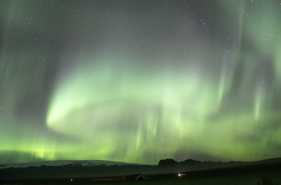 From Reykjavik: Northern Lights Hunt Super Jeep Tour - What to bring for this super jeep aurora hunt