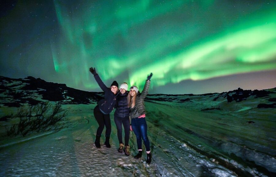 From Reykjavík: Northern Lights Super Jeep Tour - The 4-Hour Timeline: When You Start, When You Watch, When You Return