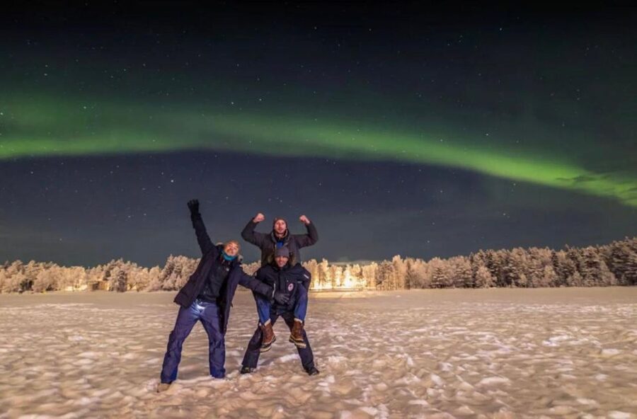 From Rovaniemi: Northern Lights Chase with BBQ and Photos - Chasing Two Spots: When the Guide Adjusts to the Sky