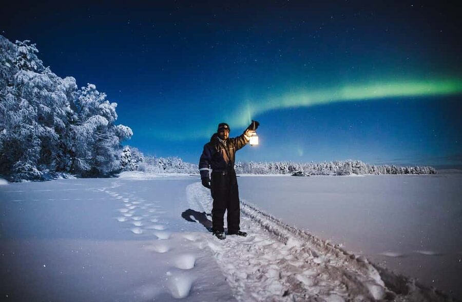 From Rovaniemi: Northern Lights Van Tour with Photos - What to Pack (So the Campfire Stop Actually Feels Good)