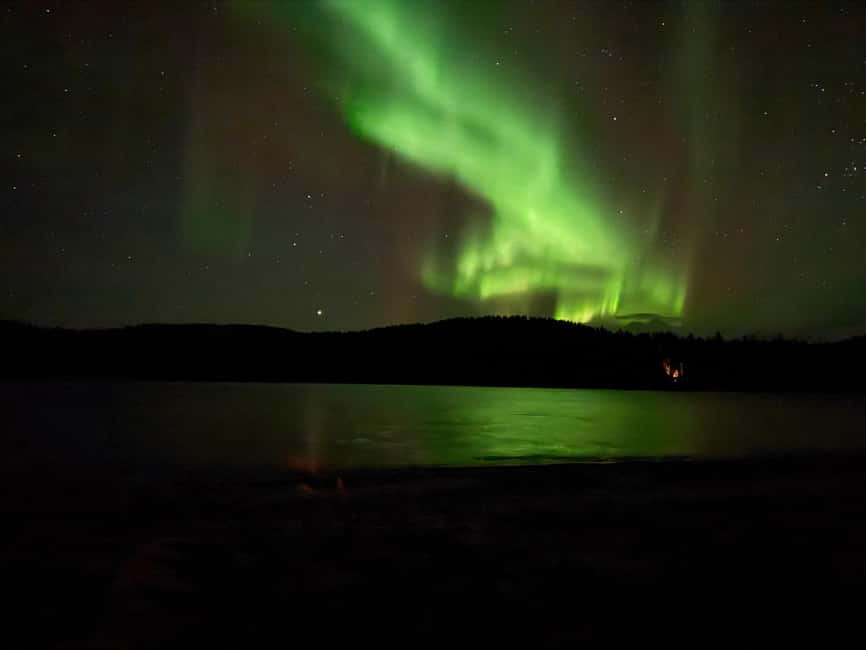 From Saariselkä/Inari: Aurora Hunting Tour, campfire&snacks - What Happens During the Hunt: Photo Opportunities Without the Guesswork