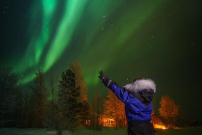 From Saariselkä: Northern lights tour to Lake Inari, incl. dinner - Saariselkä Pickup, Ivalo Transfer, and Getting Properly Warm