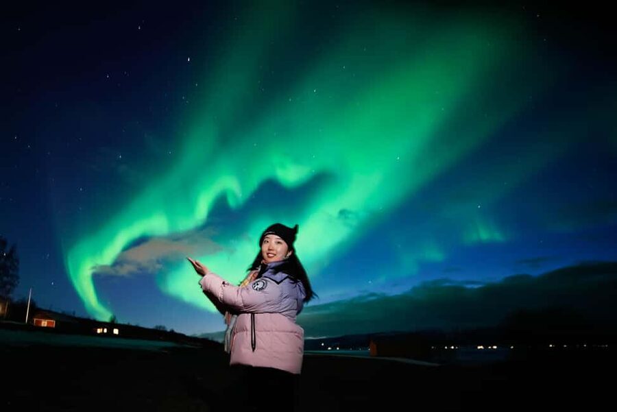 From Tromsø: Aurora Borealis Tour - Timing reality: 6 hours on paper, 5–8 hours in the field