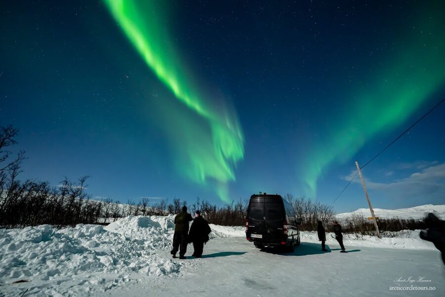 From Tromsø: Aurora Minibus Chase with Portrait and Hot Meal - Chasing Farther North: How They Handle Cloud Cover and When Finland Enters the Plan