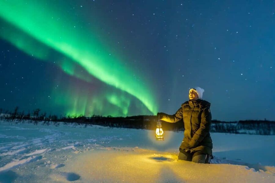From Tromsø: Aurora Minibus Chase with Portrait and Hot Meal - Portrait Photos and Camera Tripods: Getting Results Without Being a Photographer