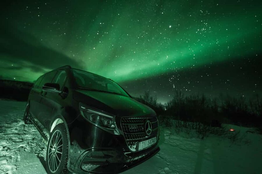 From Tromsø: Northern Lights Chase - From Clarion Hotel The Edge to the Arctic night