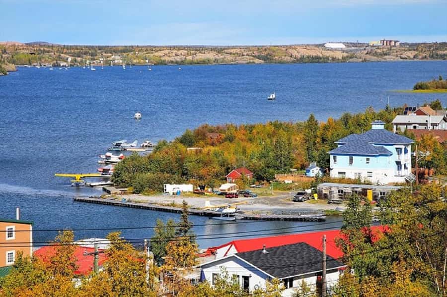 From Yellowknife:4-Day Aurora Viewing Tour with Hotel Pickup - Hotel Comfort: Chateau Nova Yellowknife as Your Reset Button