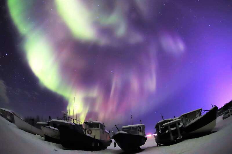 From Yellowknife: Northern Lights Bus Tour with Photos - Should you book this Northern Lights bus tour with photos?