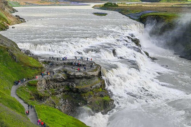 Golden Circle & Northern Lights Tour from Reykjavik - Should You Book This Golden Circle Plus Northern Lights Tour?