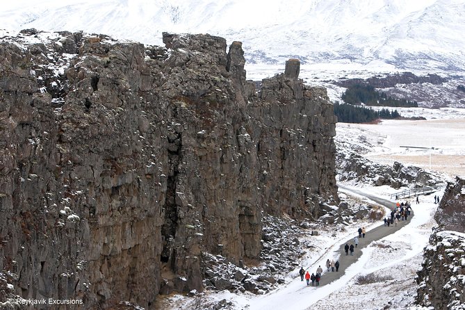 Golden Circle Tour and Evening Northern Lights Cruise from Reykjavik - Golden Circle by day, northern lights by night
