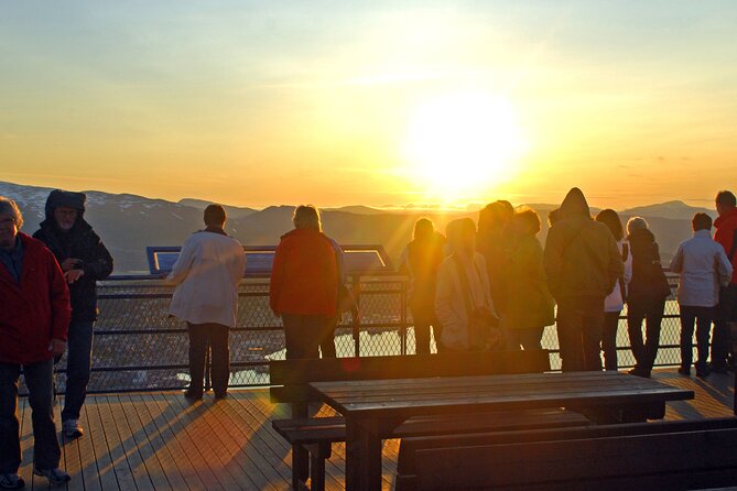 Highway to Heaven - Aurora Cable Car Transfer in Tromsø - Adolf Thomsen pickup: where to stand so you don’t miss the van