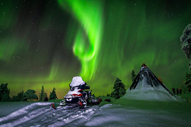Hunting Northern Lights by Snowmobiles - Saariselka After Dark: A Small-Group Aurora Hunt That Gets You Away From the Noise