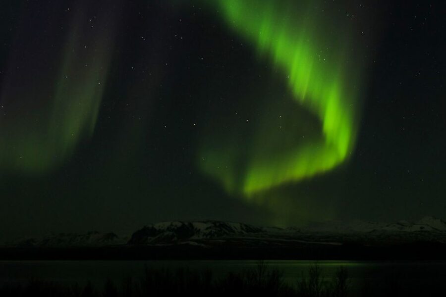 Iceland: Northern Lights Bus Tour from Reykjavik - Photo stops: more than just taking pictures in the cold