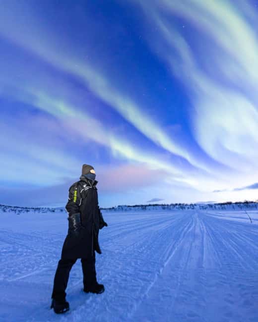 Kilpisjärvi: Northern Lights Snowmobile Tour with Photos - Your guide’s photos: letting you enjoy the sky instead of managing gear