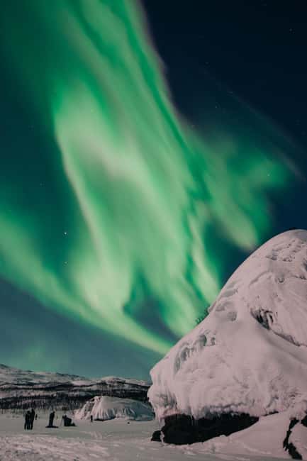 Kiruna: Northern Lights Snowmobile Tour - Driving choices, license rules, and how not to freeze