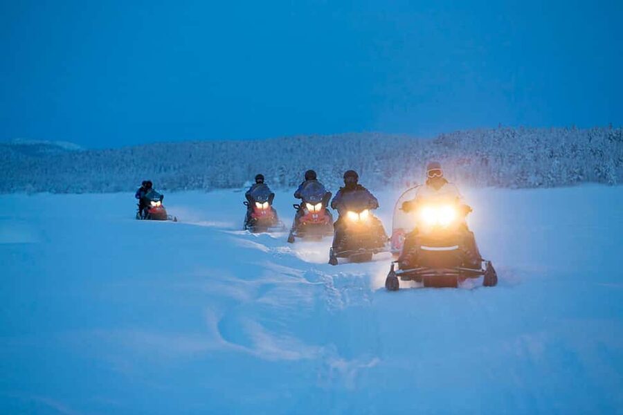 Kiruna: Northern Lights Snowmobile Tour with Dinner - Quick hits before you go