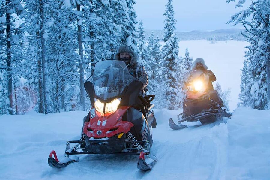 Kiruna: Northern Lights Snowmobile Tour with Dinner - The 4-hour timing: long enough to feel it, short enough to stay comfortable