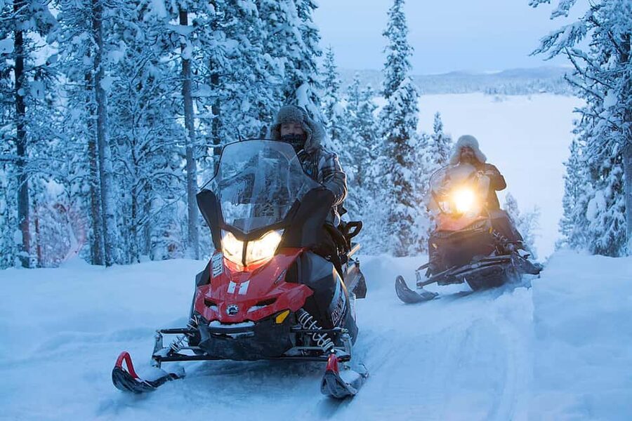 Kiruna: Northern Lights Snowmobile Tour with Transfer - Transfers and meeting points: getting to the start without stress
