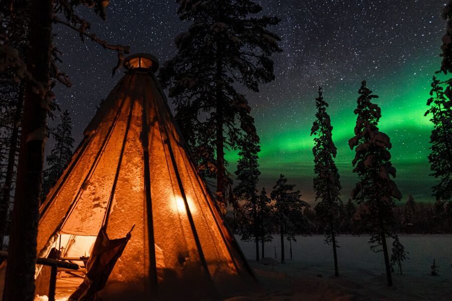 Levi: Northern Lights Campfire - The Outdoor Timing: What Two Hours in the Cold Feels Like