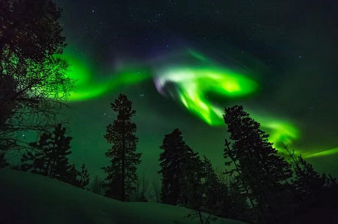 Levi Northern Lights Experience - What to pack for a Levi aurora night (so you can actually enjoy it)