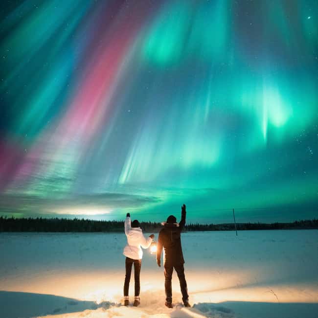 Levi: Northern Lights Pro Guaranteed - Unlimited Distance - Warm van comfort and thermal gear for real winter viewing