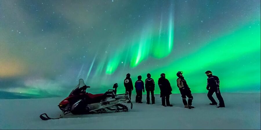 Levi: Northern Lights Snowmobile Safari and Campfire Picnic - Winter clothing and the helmet: why this tour keeps you comfortable