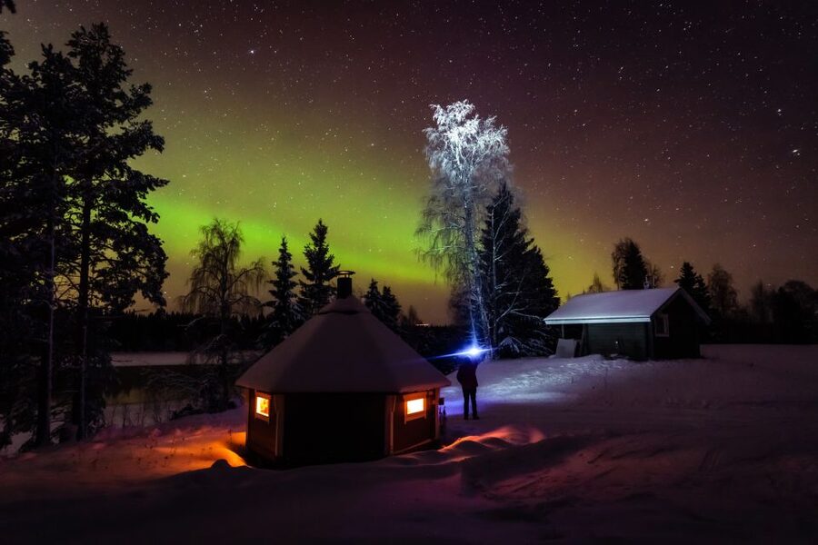 Levi: Northern Lights Tour by Minivan - Provided Winter Gear vs. What You Still Need to Bring