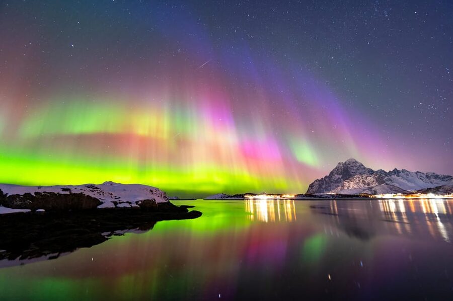 Lofoten: The Aurora Jæger – Northern Lights Hunt with Local - Moskenesøya: the big photo stop and why it’s timed that way